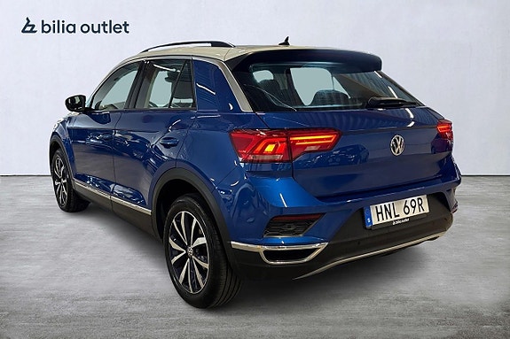 Volkswagen T-Roc 2 of 5