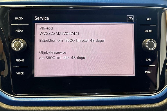 Volkswagen T-Roc 20 of 23
