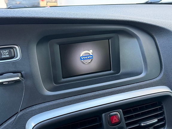 Volvo V40 29 of 30