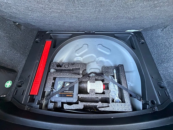Volvo V40 18 of 30