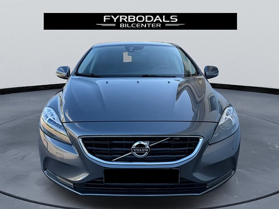 Volvo V40 9 of 30