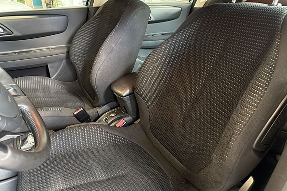 Citroen C4 9 of 14