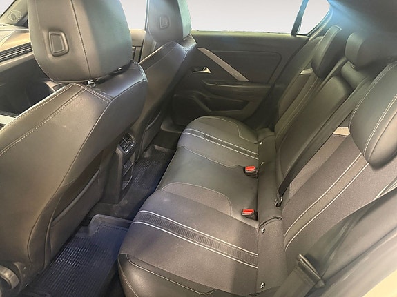 Opel Astra 10 of 21