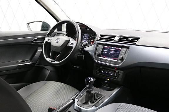 Seat Arona 18 of 20