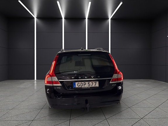 Volvo V70 4 of 5