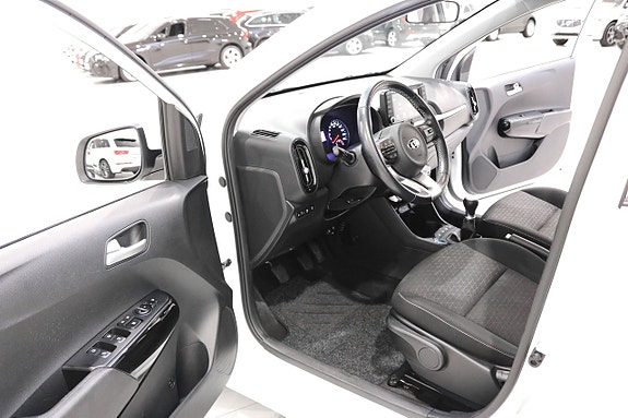 Kia Picanto 13 of 16