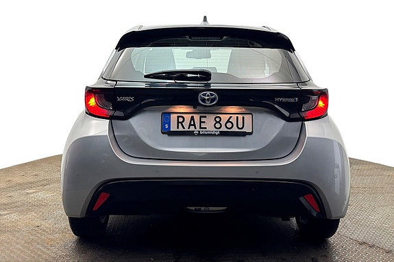 Toyota Yaris 7 of 29