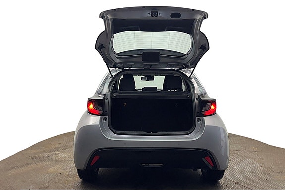 Toyota Yaris 8 of 29