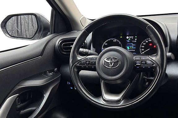 Toyota Yaris 16 of 29