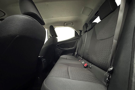 Toyota Yaris 14 of 29
