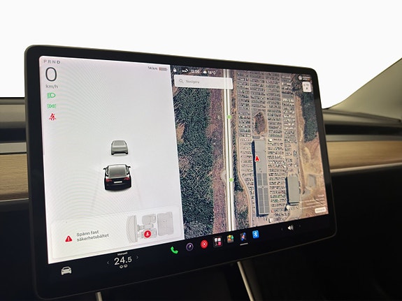 Tesla Model 3 19 of 30