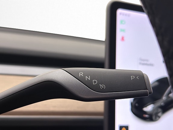 Tesla Model 3 17 of 30