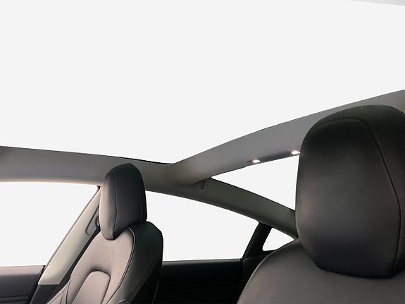 Tesla Model 3 11 of 30