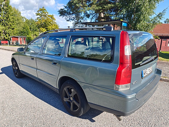 Volvo V70 7 of 14