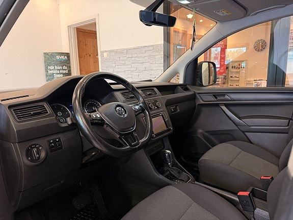 Volkswagen Caddy Maxi 16 of 21