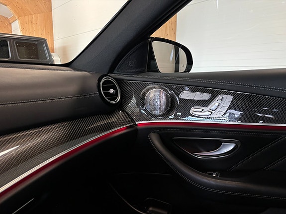 Mercedes-Benz E63 16 of 25