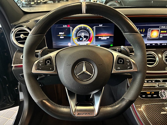 Mercedes-Benz E63 9 of 25