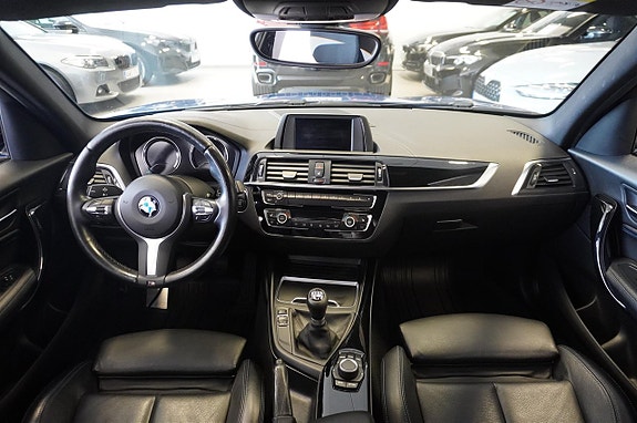 BMW 118i 12 of 14