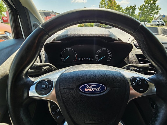 Ford Transit Connect 10 of 14
