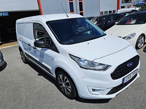 Ford Transit Connect 4 of 5