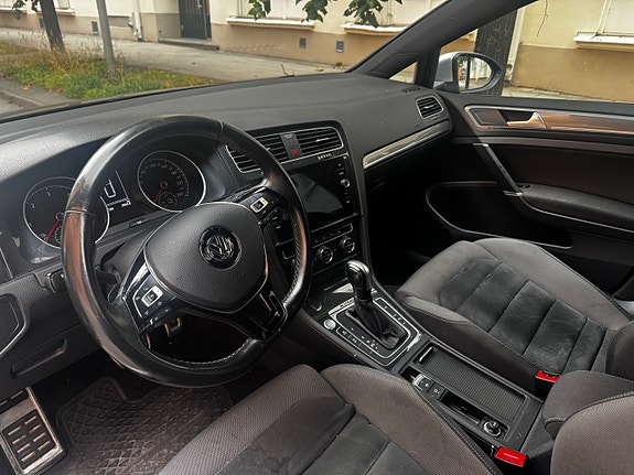 Volkswagen Golf Alltrack 5 of 5