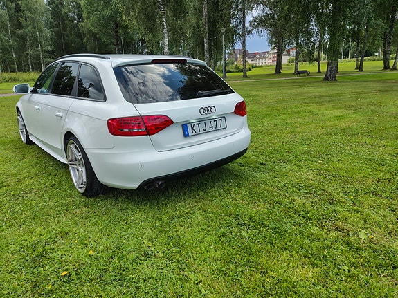 Audi A4 3 of 5