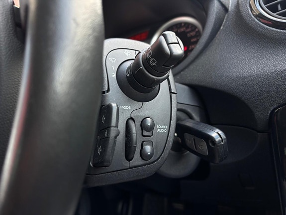 Renault Clio 16 of 20