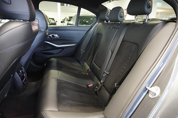 BMW 330e 9 of 24