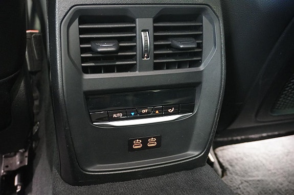 BMW 330e 10 of 24
