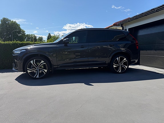 Volvo XC90 2 of 2