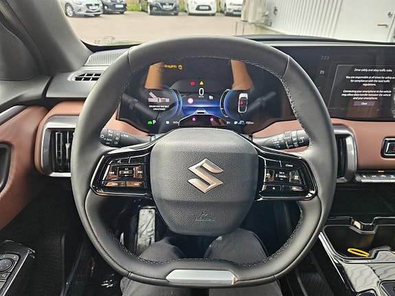 Suzuki eVitara 6 of 14