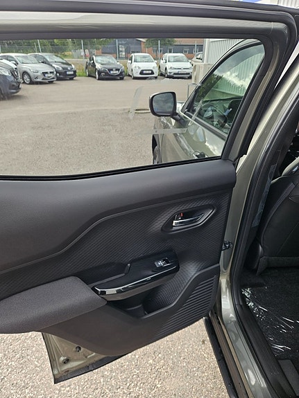 Suzuki eVitara 9 of 14