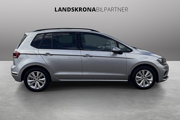 Volkswagen Golf Sportsvan 4 of 5
