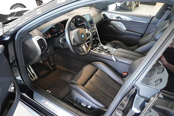 BMW M850i 2 of 13