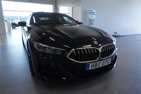 BMW M850i 5 of 13