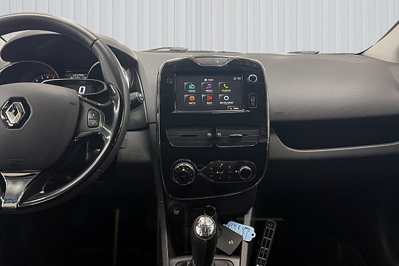 Renault Clio 11 of 18