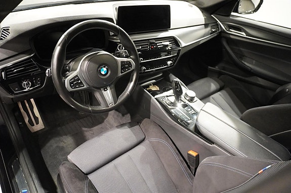 BMW 520d 2 of 18