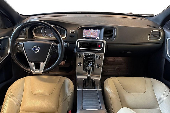 Volvo V60 12 of 23