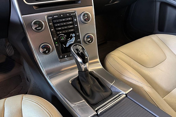 Volvo V60 15 of 23
