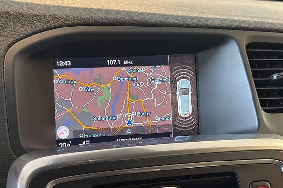 Volvo V60 17 of 23