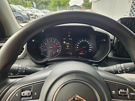 Suzuki Swift 5 of 17