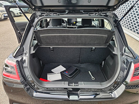 Suzuki Swift 12 of 17