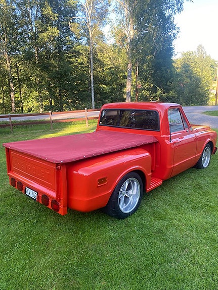 Chevrolet C10 2 of 5