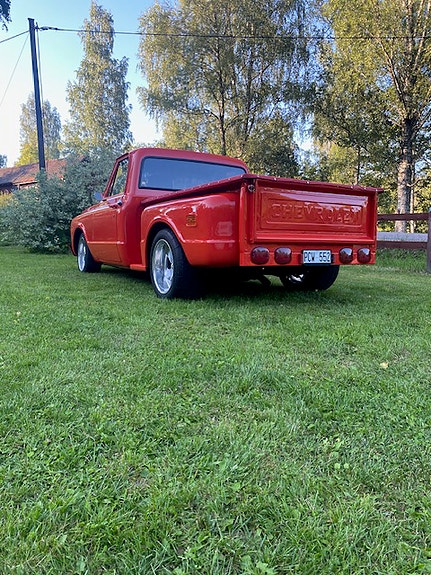 Chevrolet C10 4 of 5