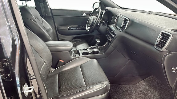 Kia Sportage 3 of 5