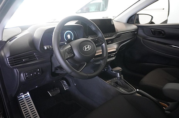 Hyundai Bayon 2 of 12