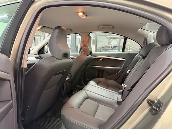 Volvo S80 22 of 30