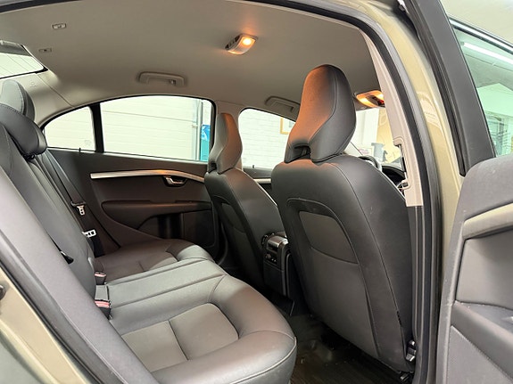 Volvo S80 16 of 30