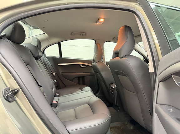 Volvo S80 17 of 30