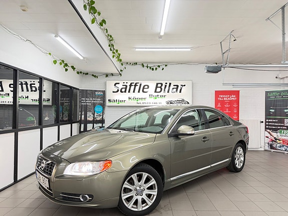 Volvo S80 3 of 5